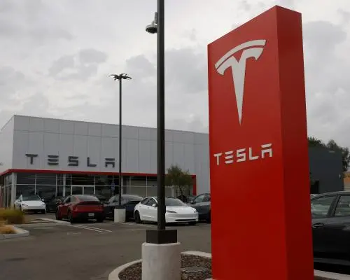 Tesla și SpaceX: fuziune la orizont înainte de raportul Q3