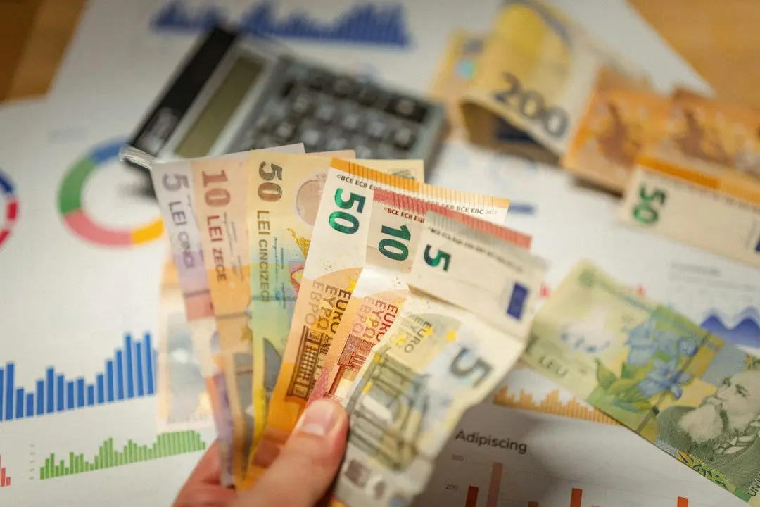 Încrederea consumatorilor din Marea Britanie prăbușită de războiul din Orientul Mijlociu